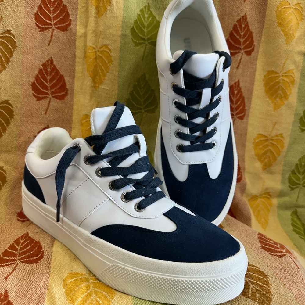 Urban Sport Geneva Lace-Up Lifestyle Sneaker